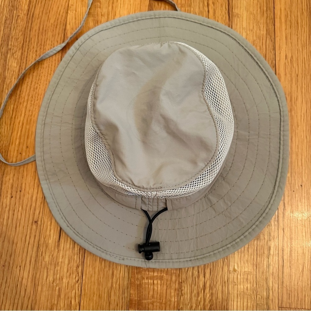 Panama jack beautiful tan bucket hat .adult Small /Medium